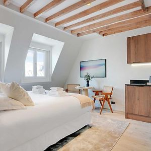 Studio met een King Size Bed